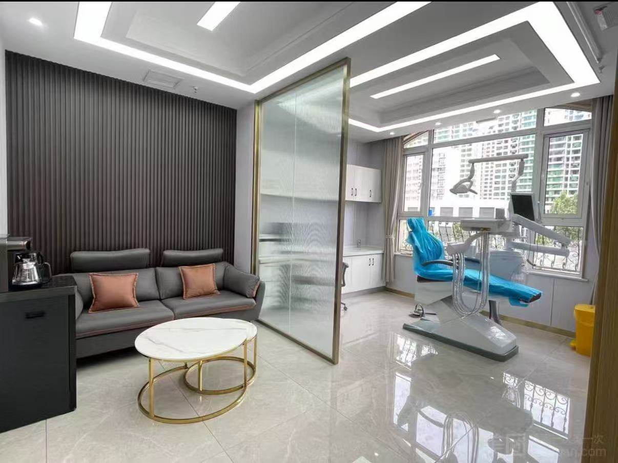 二、Lava牙冠多少钱一颗？多机构全新报价汇总