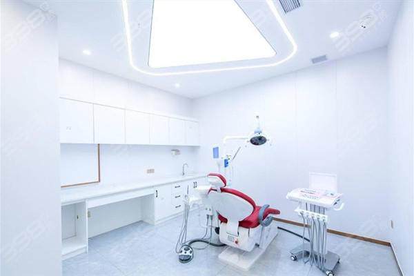 惠城微笑口腔门诊部地址电话及营业时间：