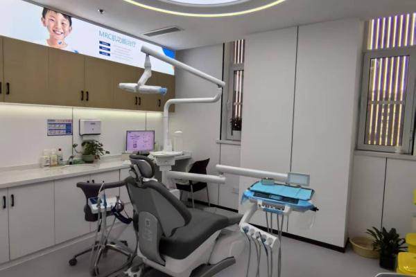 日照柏瑞口腔门诊部预约挂号方式: