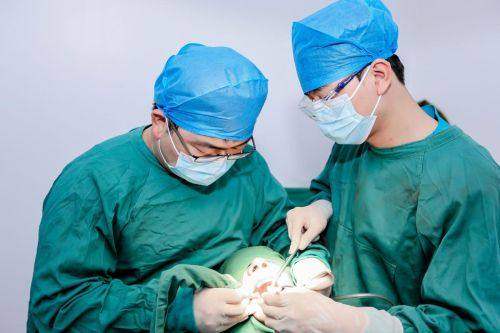 深圳羅湖格倫菲爾口腔醫院预约挂号方式：