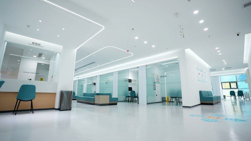 成都团圆口腔医院（高新院区）马贺：凸嘴矫正实例成效